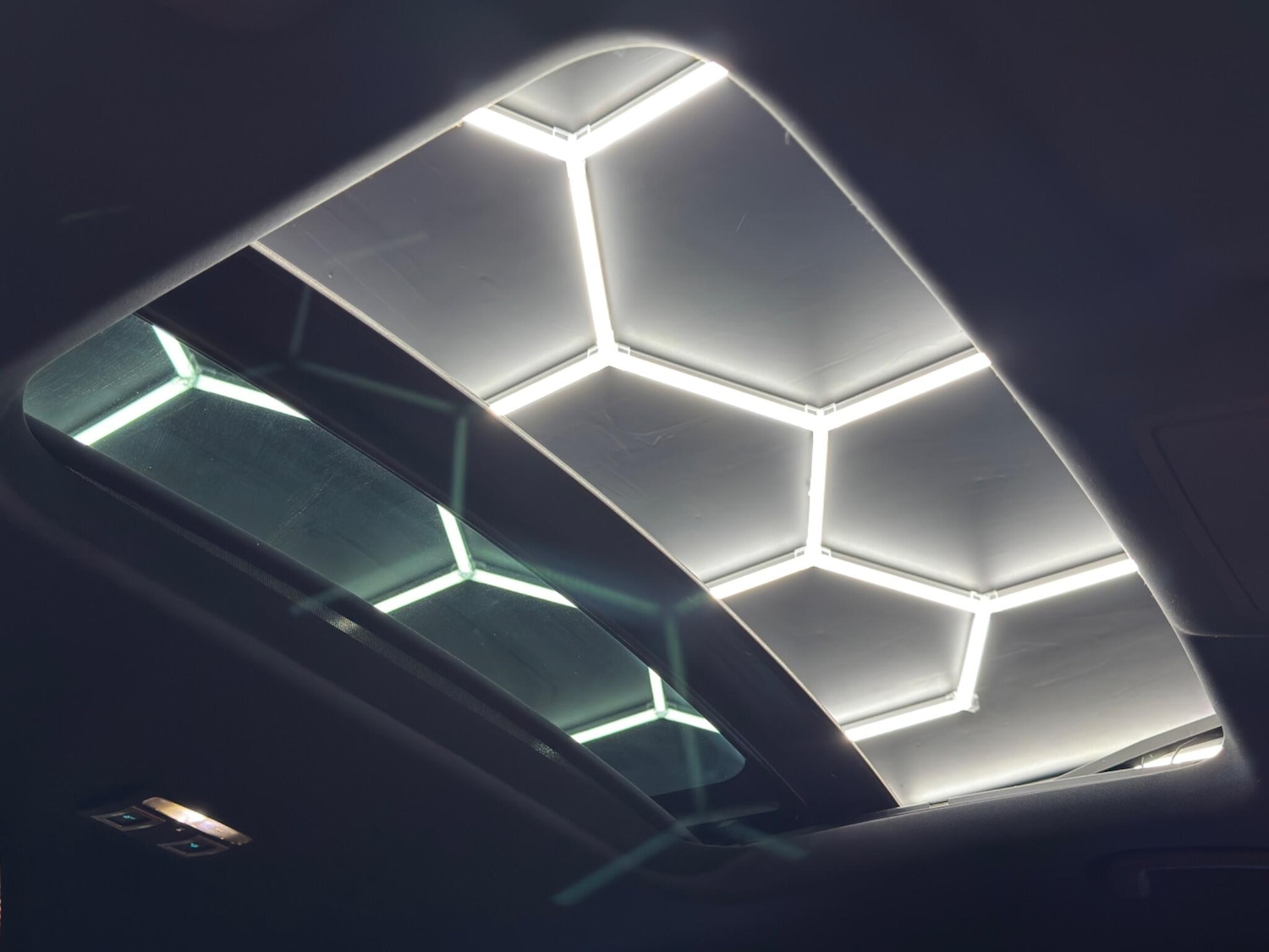 Used Jaguar XE for sale - 77237853: Photo 32