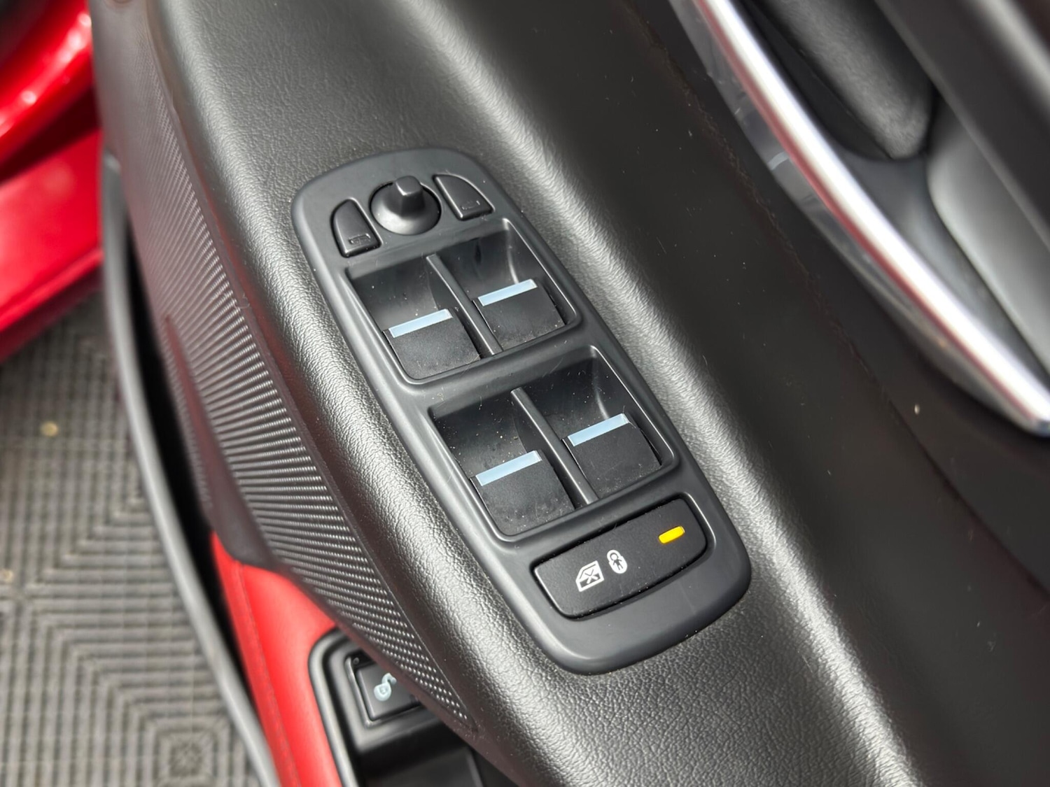 Used Jaguar XE for sale - 77237853: Photo 37