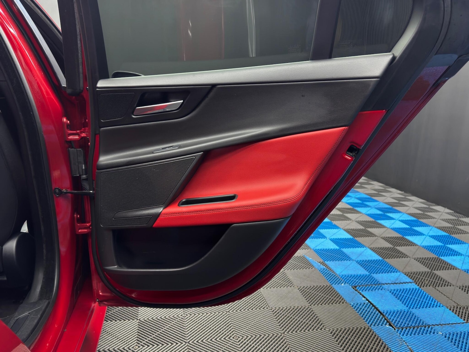 Used Jaguar XE for sale - 77237853: Photo 39