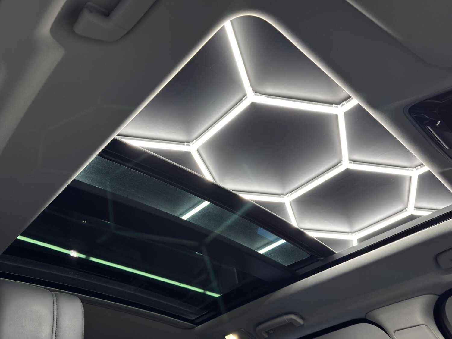 Used Land Rover Range Rover Sport 2018 for sale - 77586227: Photo 36