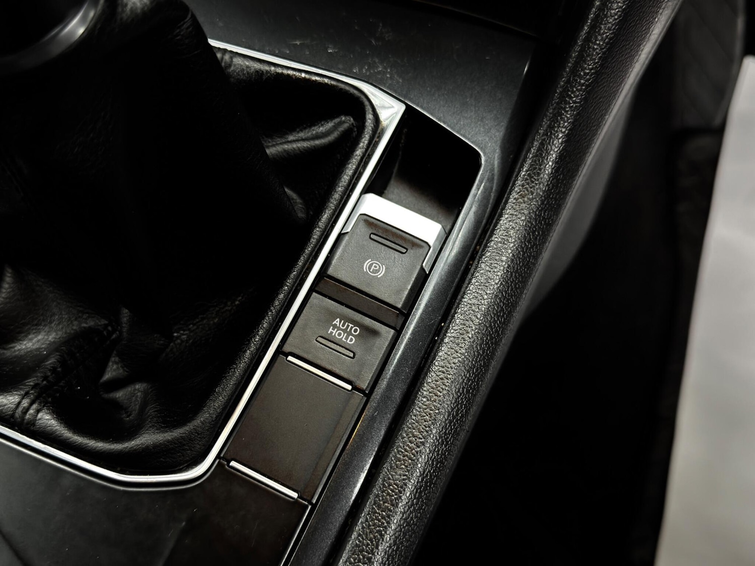 Used Volkswagen Tiguan 2016 for sale - 76865614: Photo 27