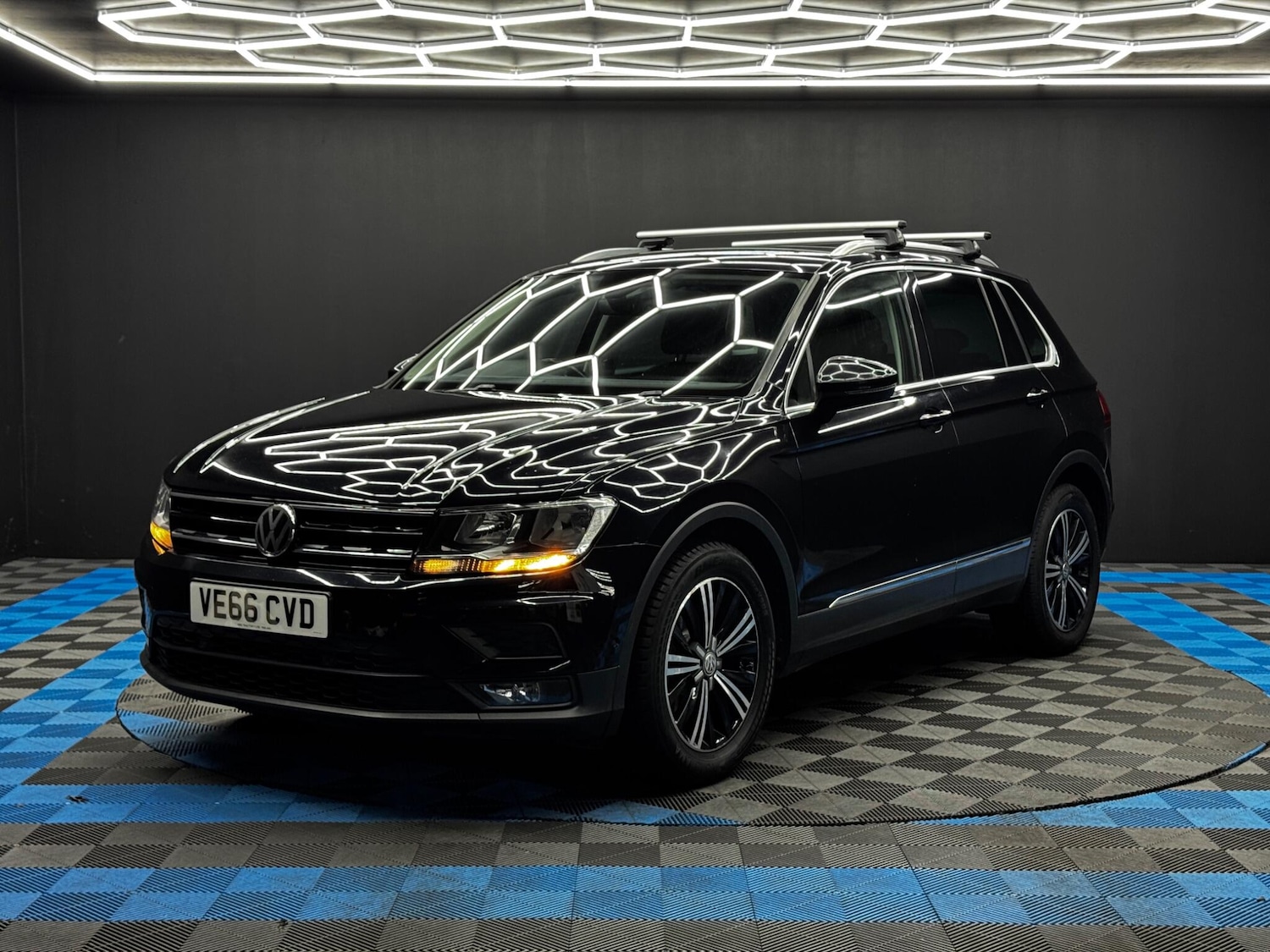 Used Volkswagen Tiguan 2016 for sale - 76865614: Photo 3