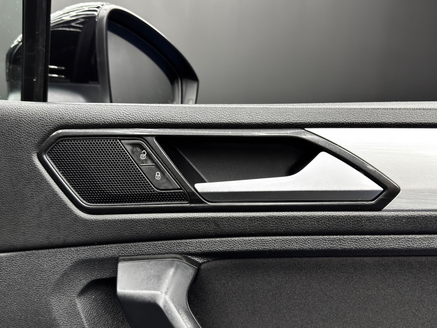 Used Volkswagen Tiguan 2016 for sale - 76865614: Photo 40