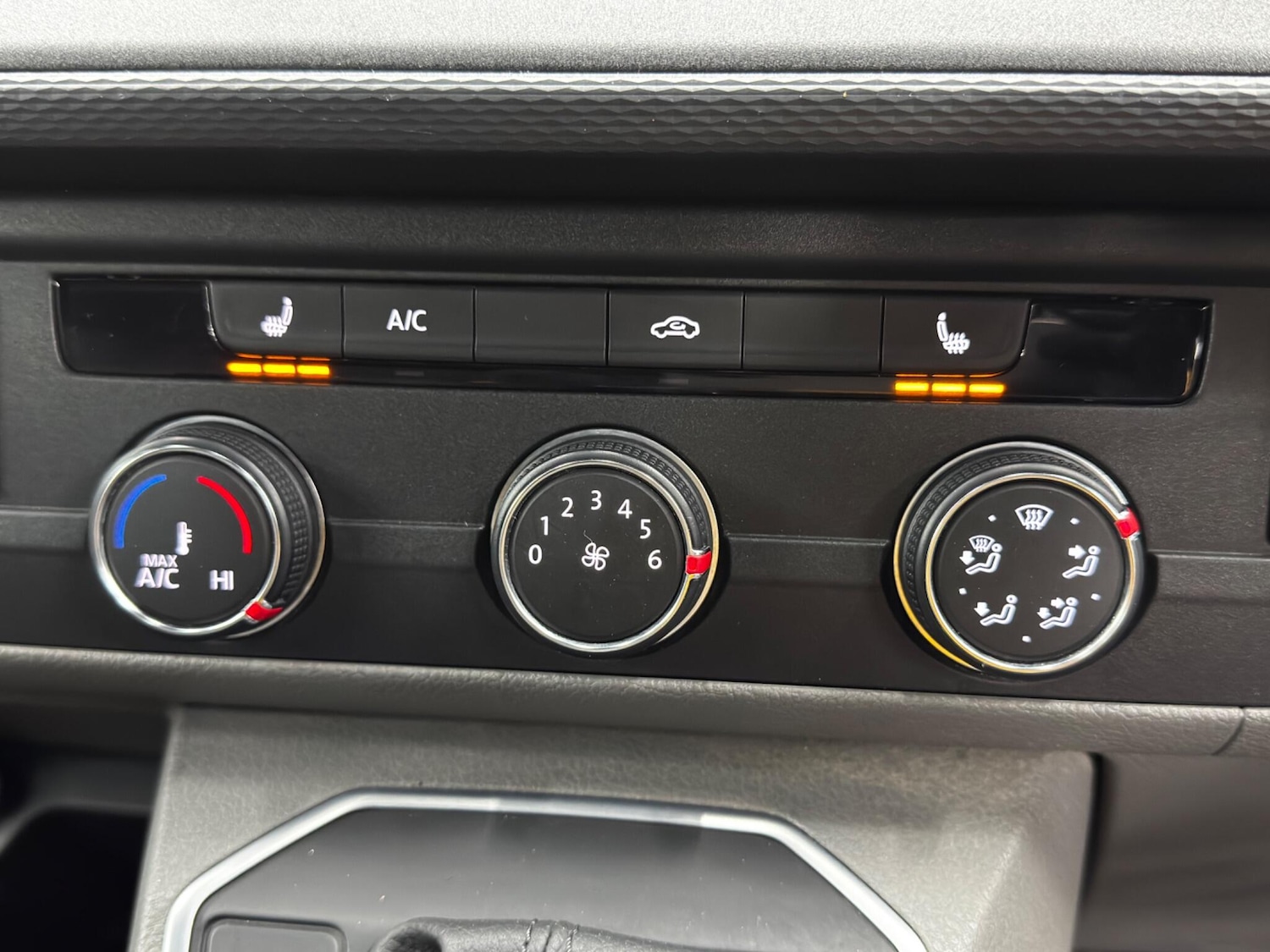 Used Volkswagen Transporter for sale - 77016952: Photo 22