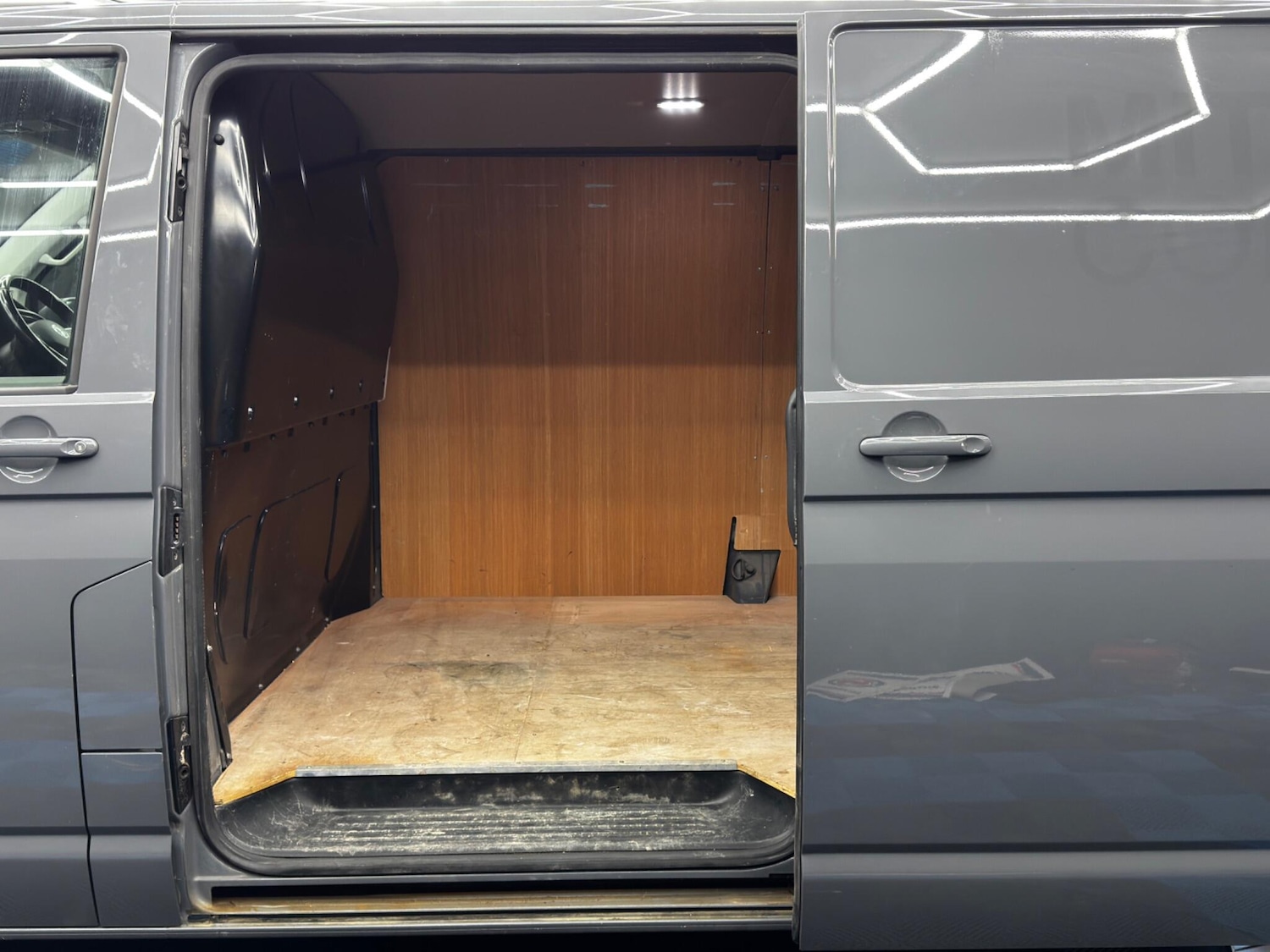 Used Volkswagen Transporter for sale - 77016952: Photo 33