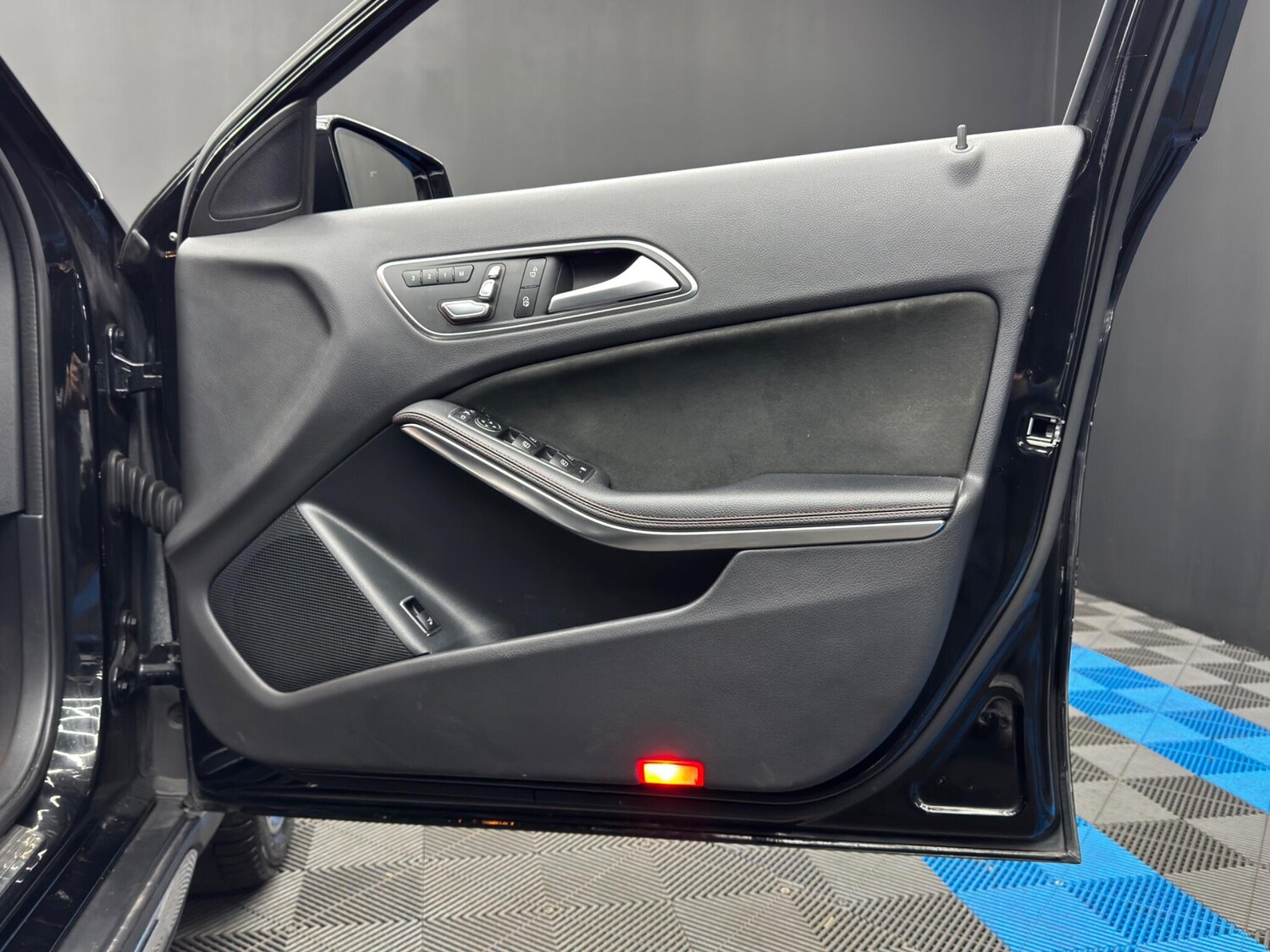 Used Mercedes-Benz GLA for sale - 77940780: Photo 39