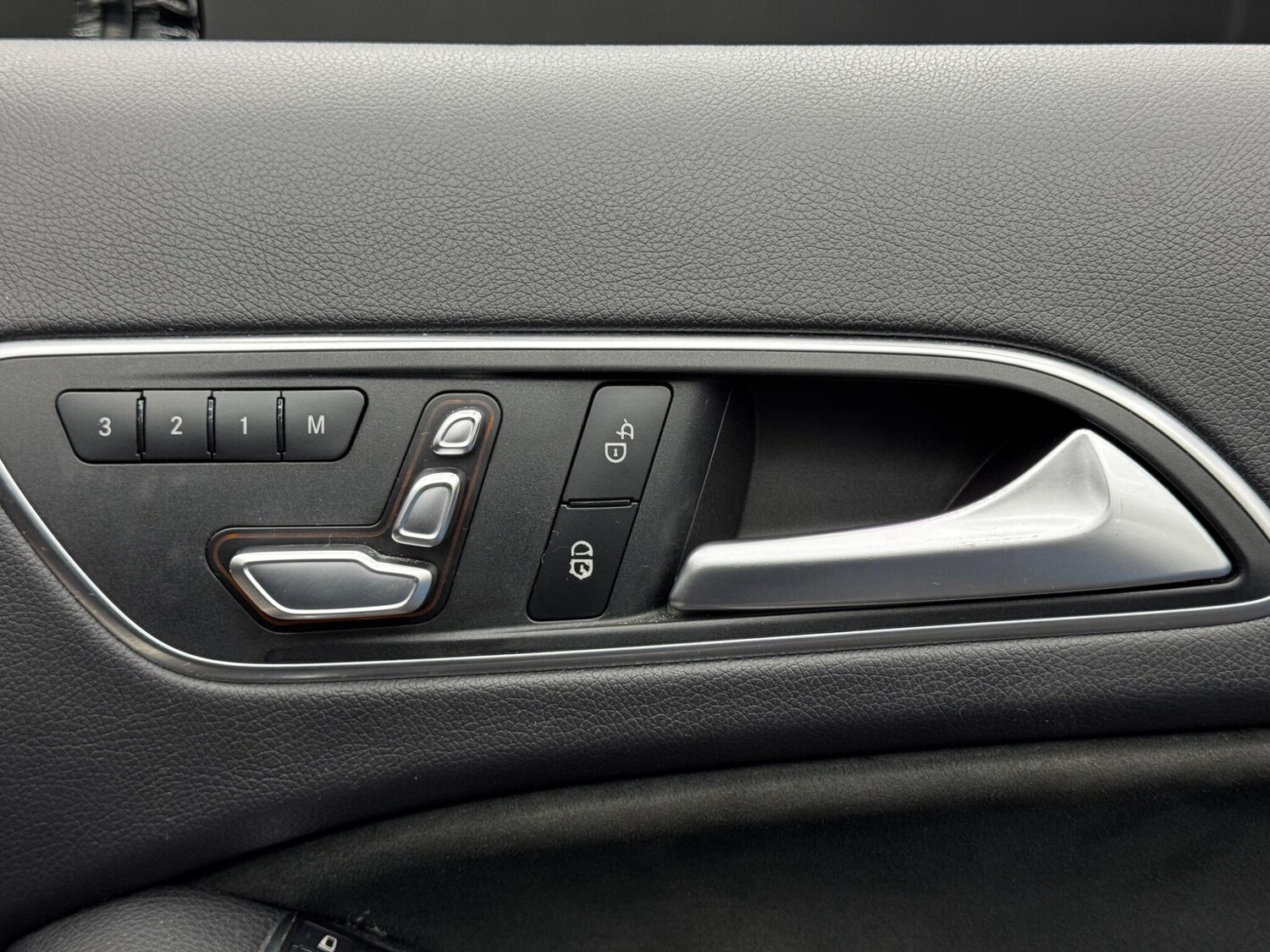 Used Mercedes-Benz GLA for sale - 77940780: Photo 40