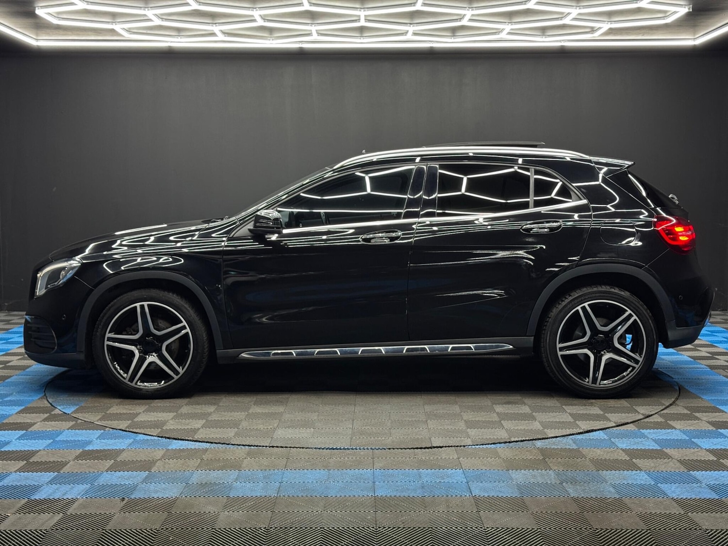 Used Mercedes-Benz GLA for sale - 77940780: Photo 8