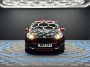 Used Ford Fiesta 2015 for sale - 75089333: Photo