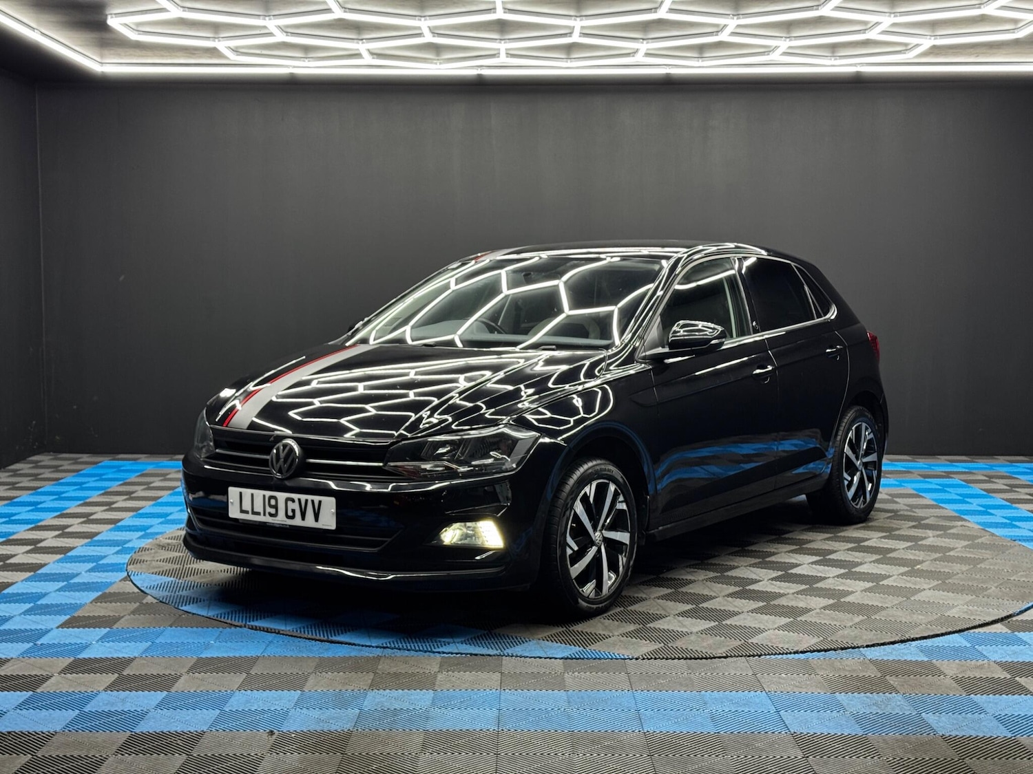 Used Volkswagen Polo 2019 for sale - 76689368: Photo 3