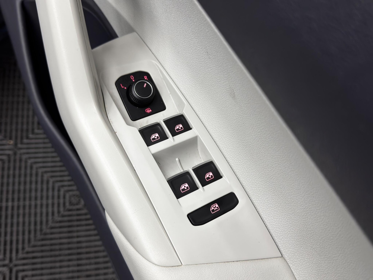 Used Volkswagen Polo 2019 for sale - 76689368: Photo 38