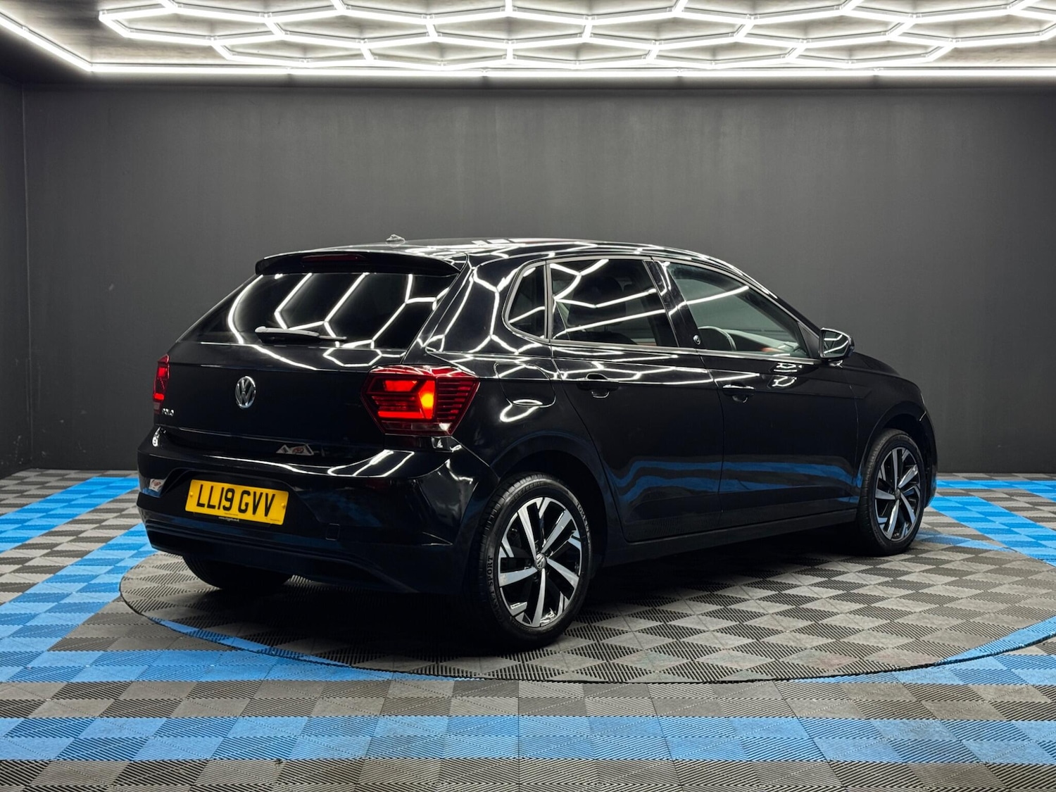 Used Volkswagen Polo 2019 for sale - 76689368: Photo 5