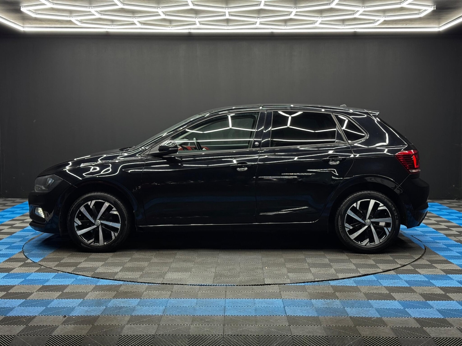 Used Volkswagen Polo 2019 for sale - 76689368: Photo 8