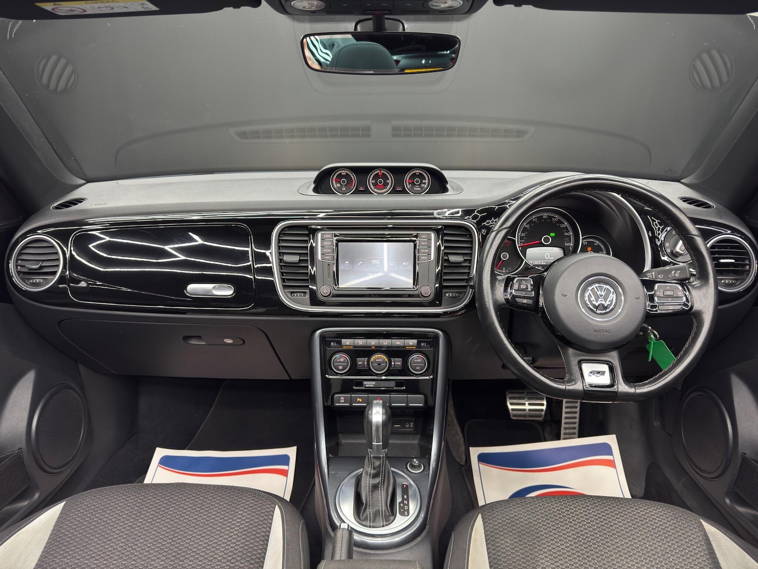 Used Volkswagen Beetle 2017 for sale - 77537259: Photo 10