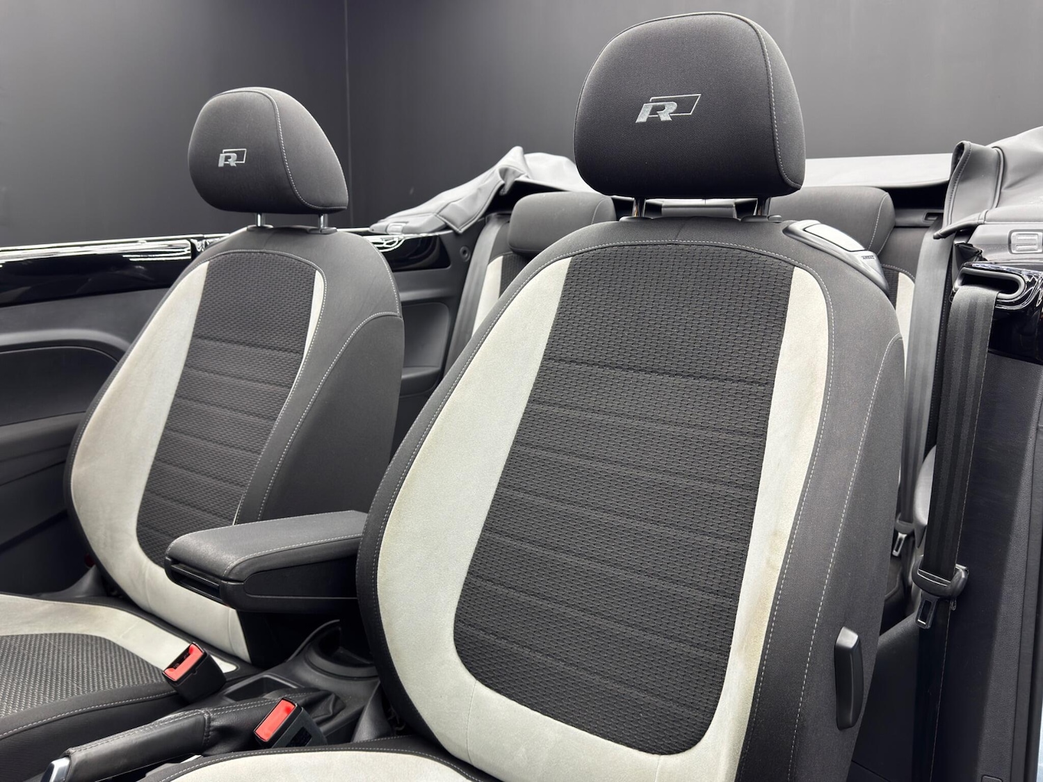 Used Volkswagen Beetle 2017 for sale - 77537259: Photo 14