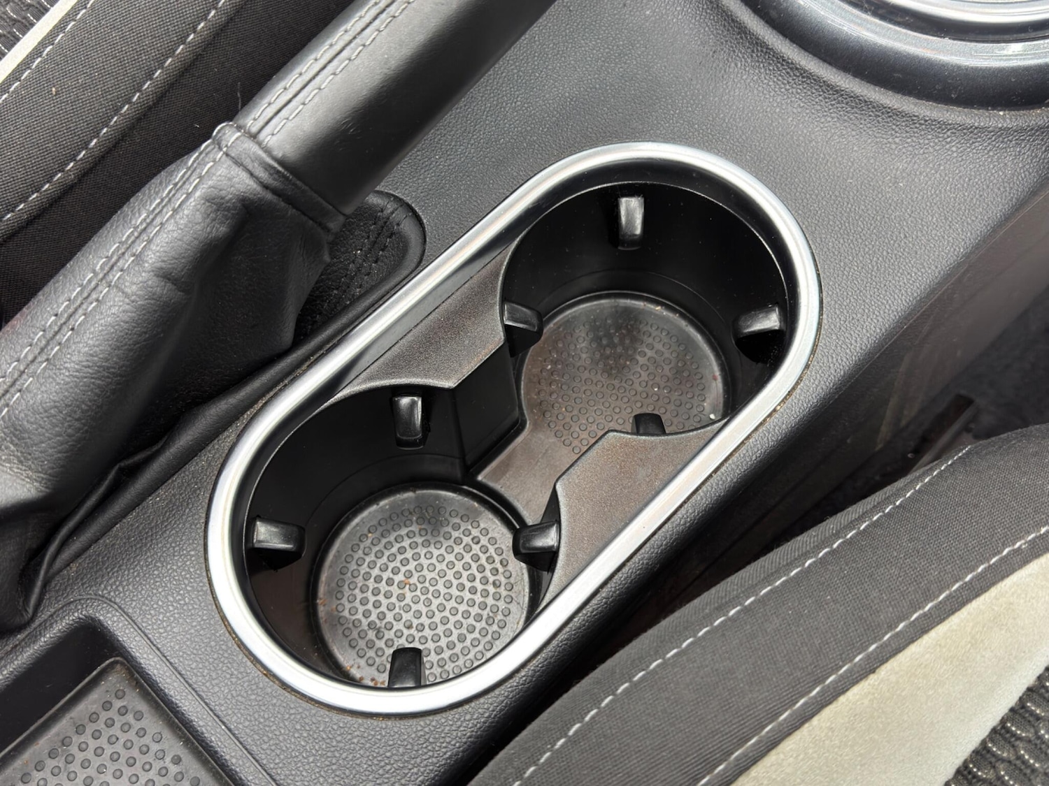 Used Volkswagen Beetle 2017 for sale - 77537259: Photo 25