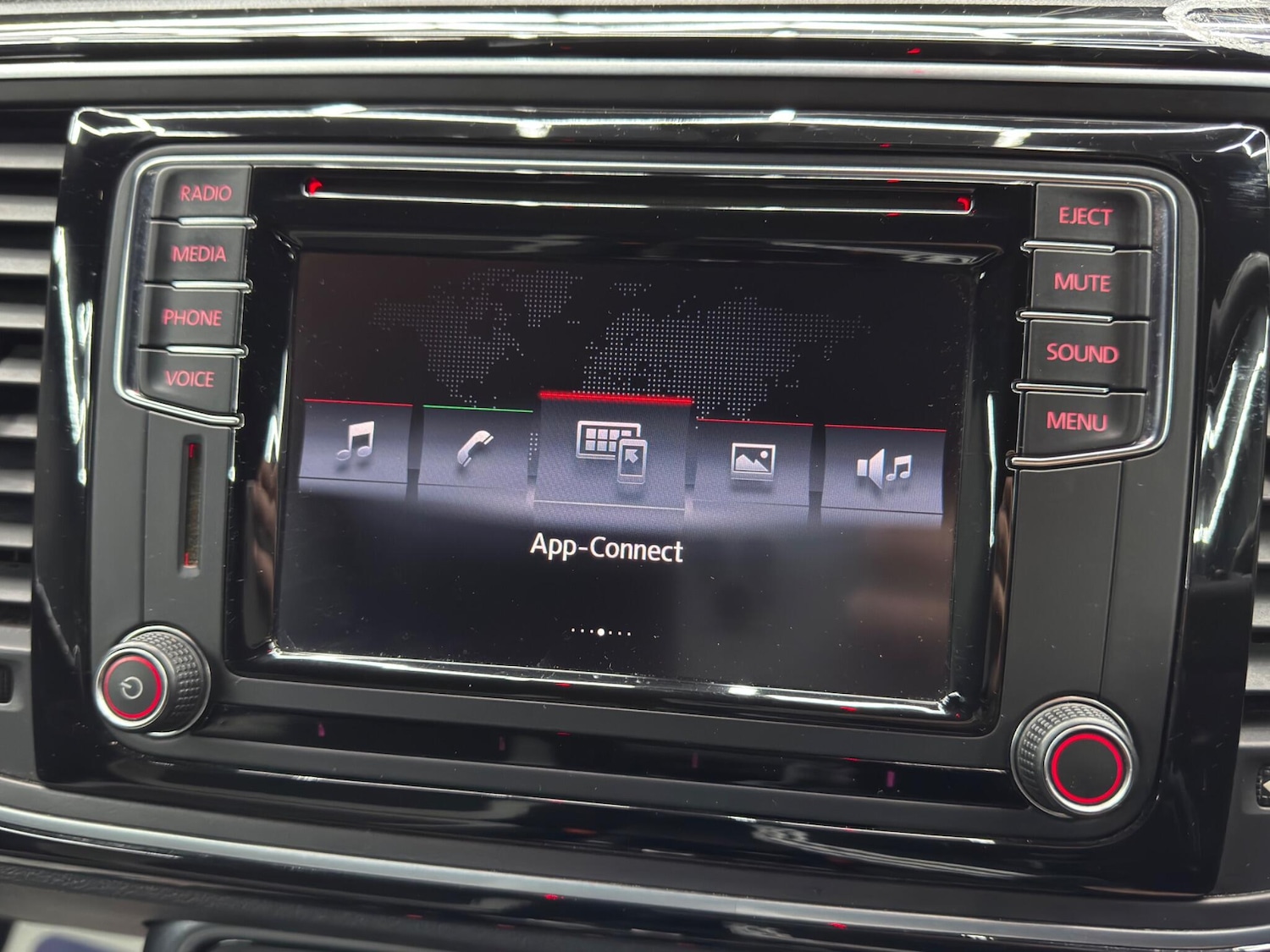 Used Volkswagen Beetle 2017 for sale - 77537259: Photo 28