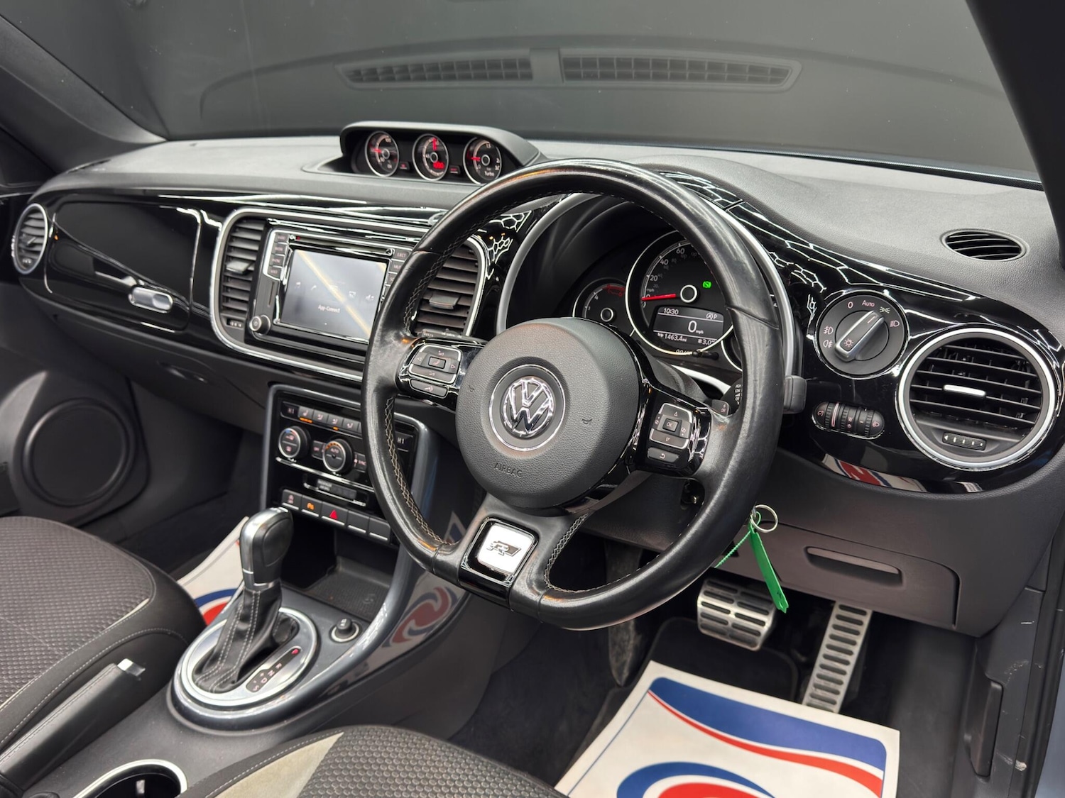 Used Volkswagen Beetle 2017 for sale - 77537259: Photo 9