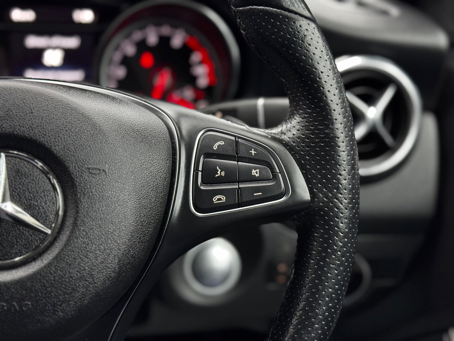 Used Mercedes-Benz GLA 2019 for sale - 76377442: Photo 20