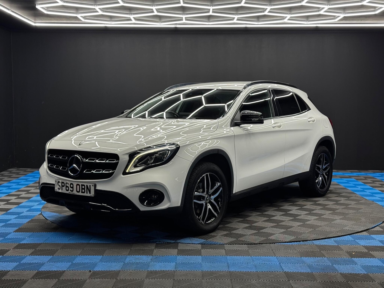 Used Mercedes-Benz GLA 2019 for sale - 76377442: Photo 3