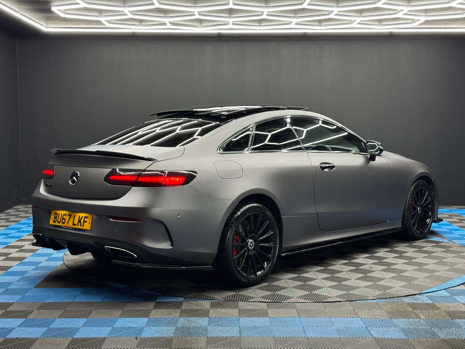 Used Mercedes-Benz E Class 2017 for sale - 78057779: Photo 5