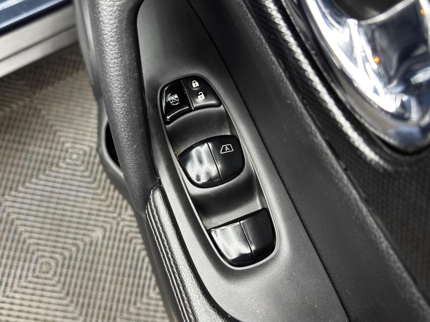 Used Nissan X-Trail 2017 for sale - 78100692: Photo 40