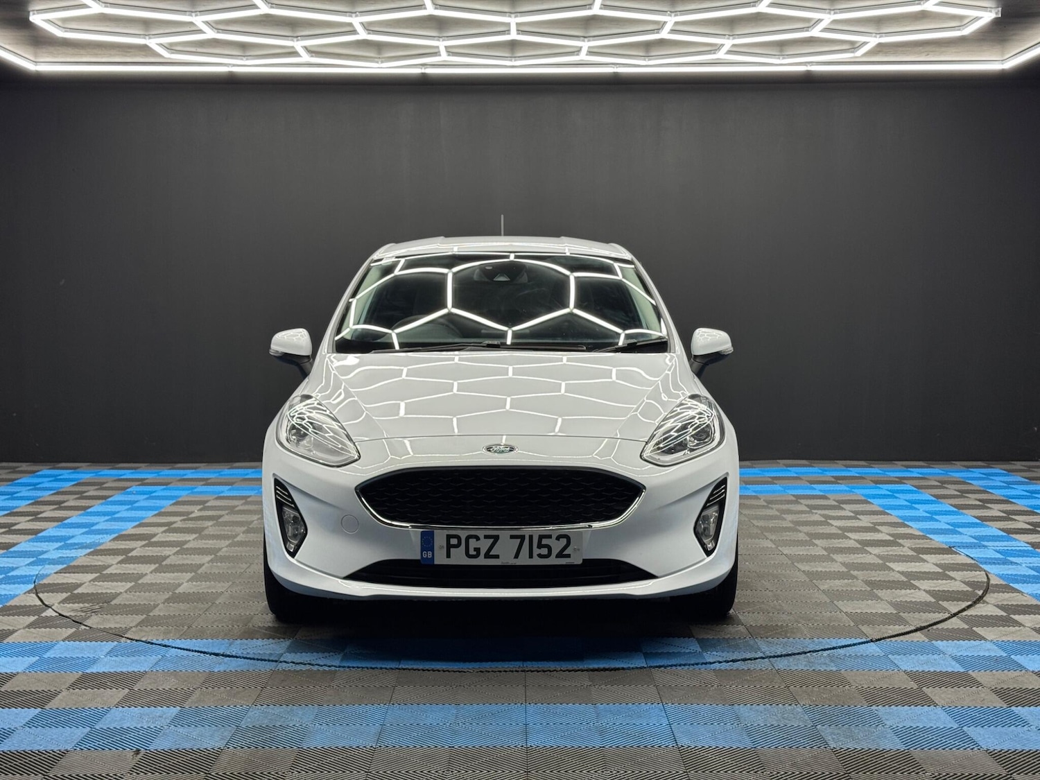 Used Ford Fiesta 2020 for sale - 77142926: Photo 2