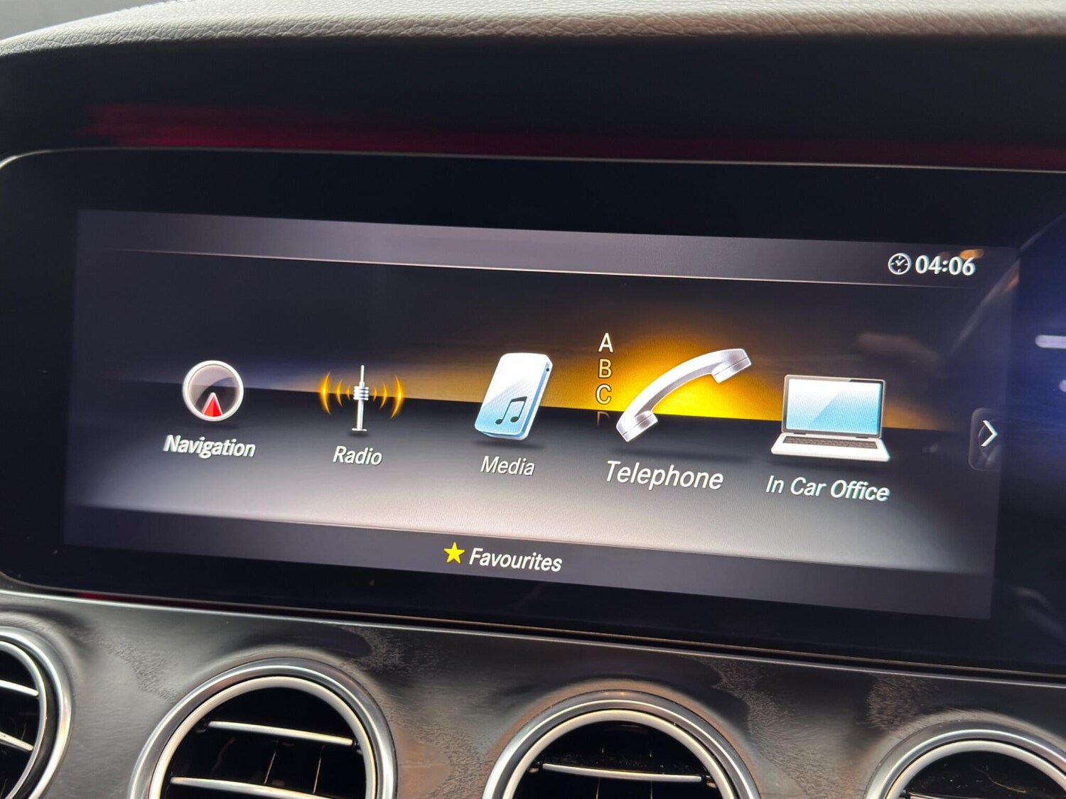 Used Mercedes-Benz E Class 2020 for sale - 77468405: Photo 28