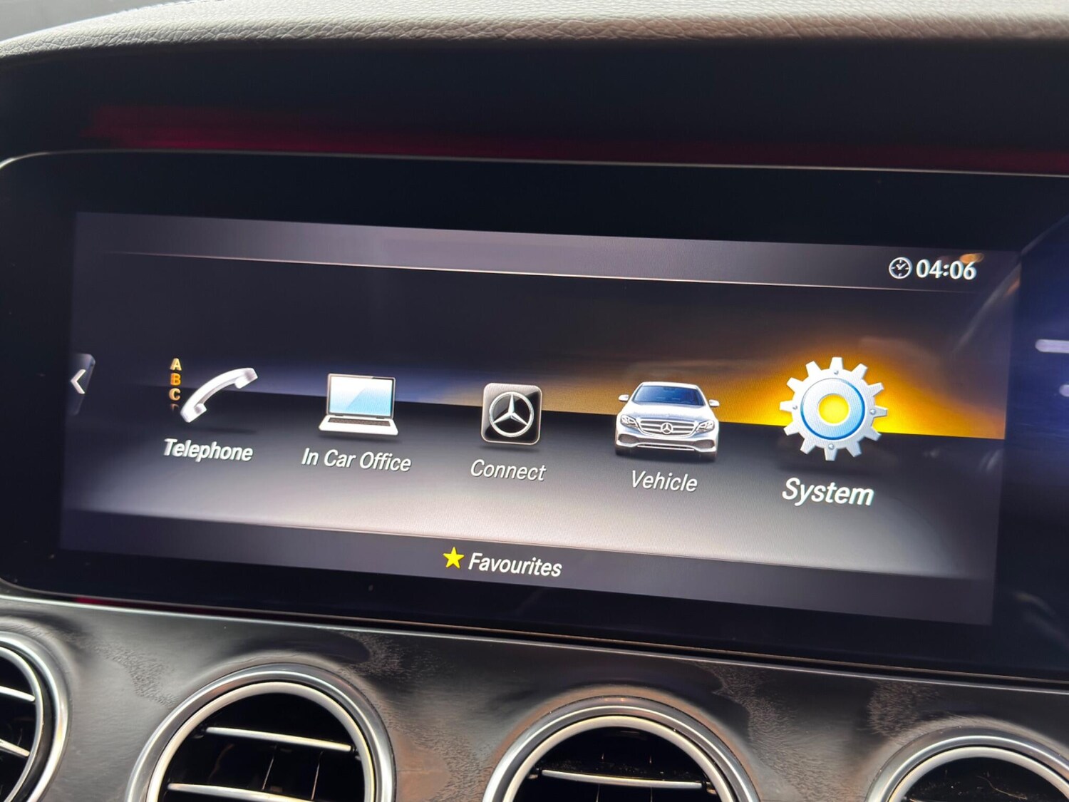 Used Mercedes-Benz E Class 2020 for sale - 77468405: Photo 29