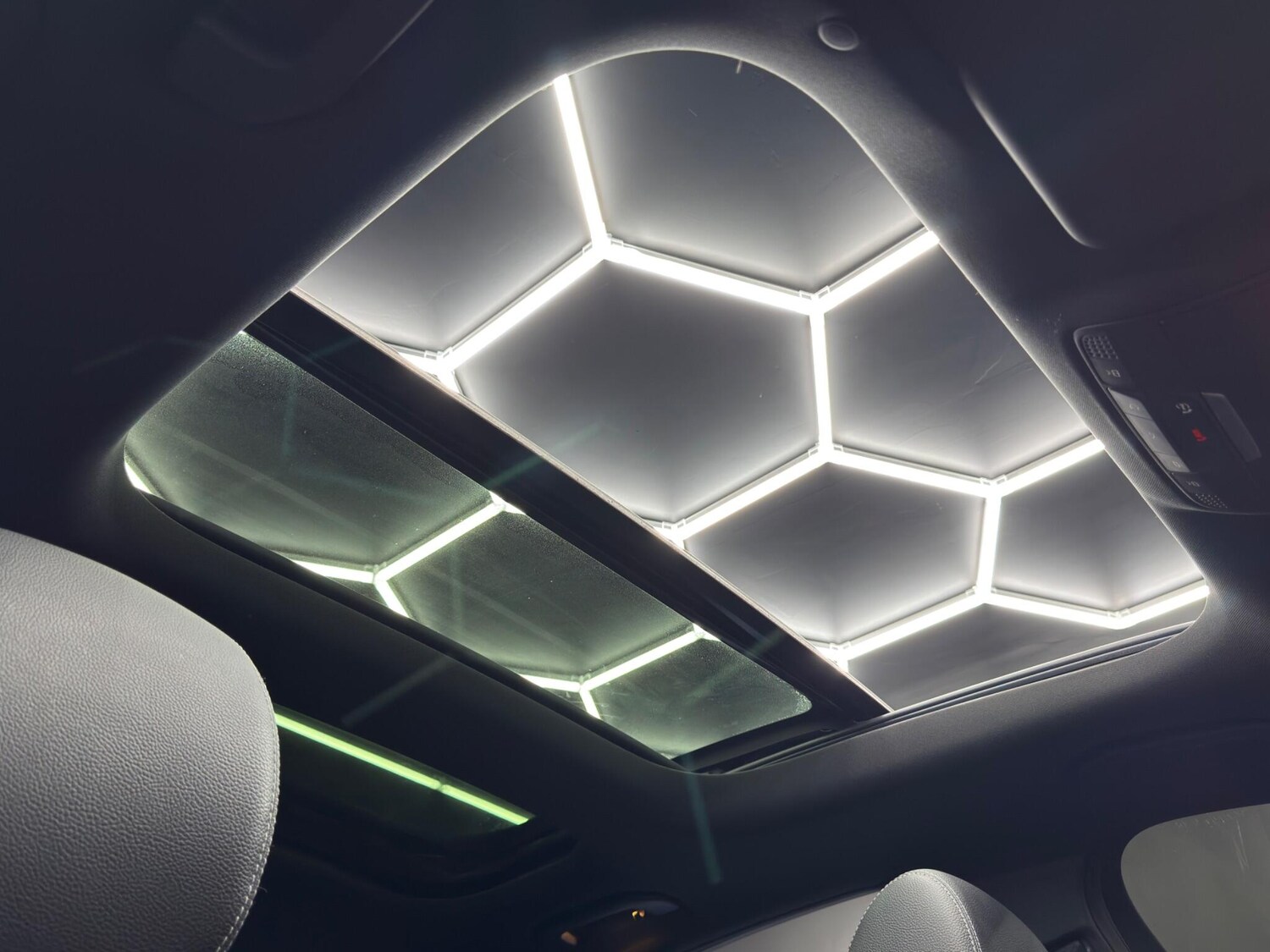 Used Mercedes-Benz E Class 2020 for sale - 77468405: Photo 38