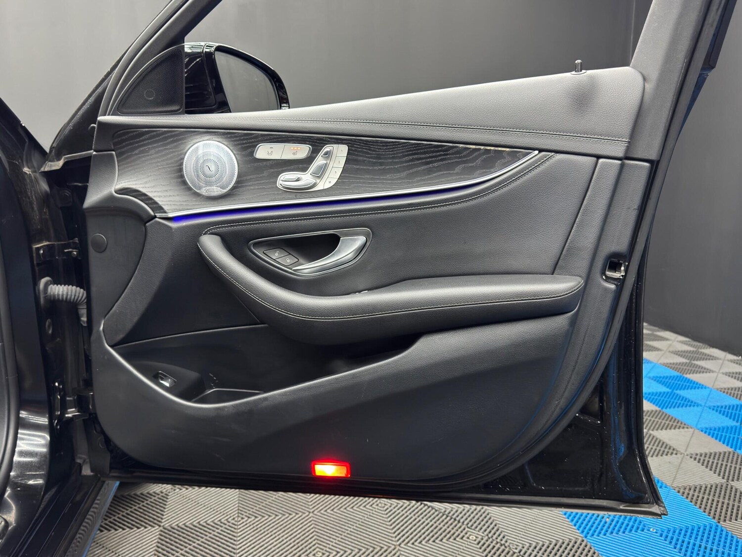 Used Mercedes-Benz E Class 2020 for sale - 77468405: Photo 42