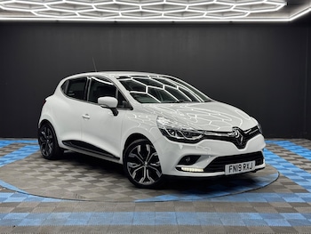 Used Renault Clio 2019 for sale - 79496556: Photo