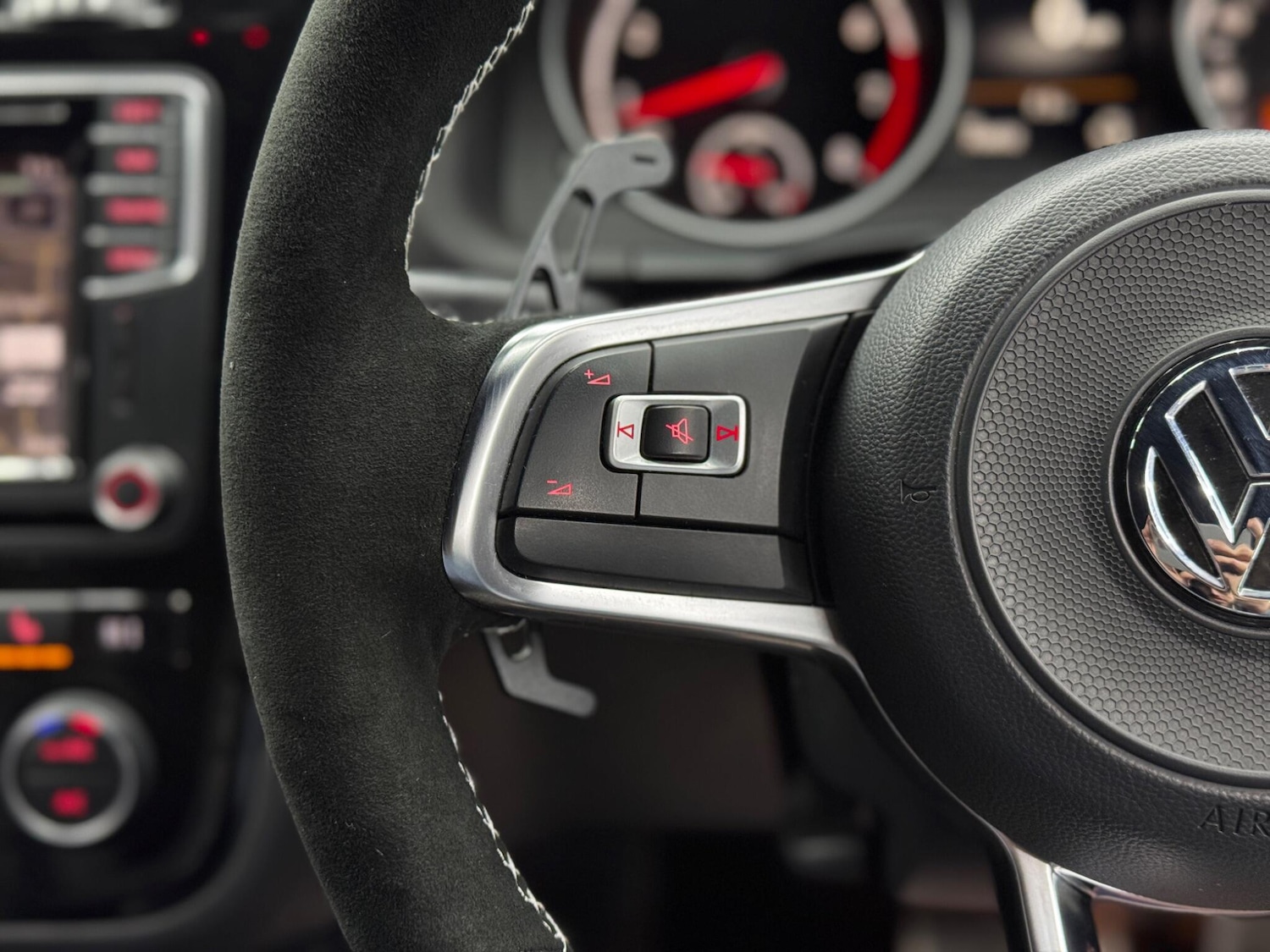 Used Volkswagen Scirocco for sale - 77484470: Photo 19