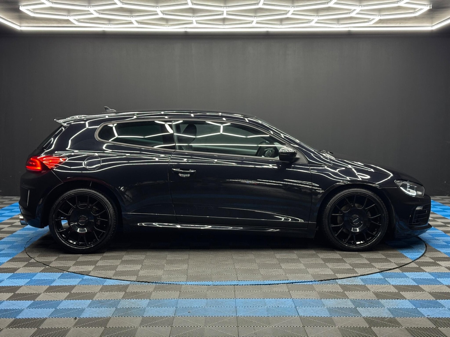 Used Volkswagen Scirocco for sale - 77484470: Photo 4