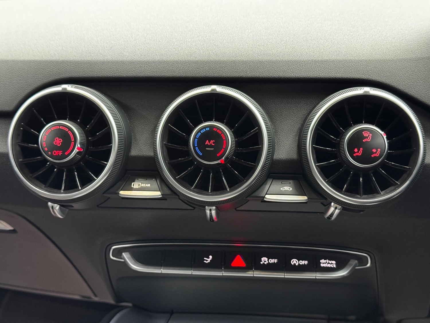 Used Audi TT for sale - 78205269: Photo 32