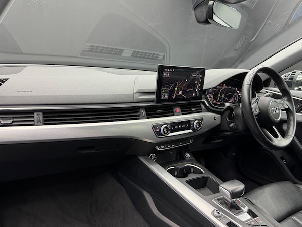 Used Audi A4 Avant 2019 for sale - 74862351: Photo 11