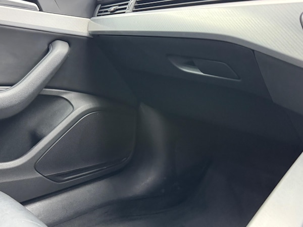 Used Audi A4 Avant 2019 for sale - 74862351: Photo 37