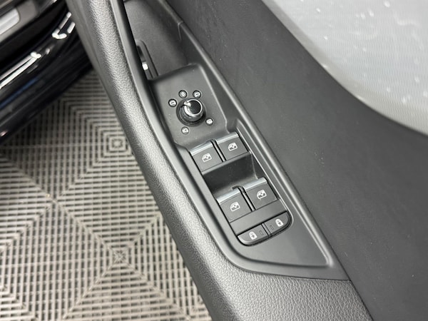 Used Audi A4 Avant 2019 for sale - 74862351: Photo 41