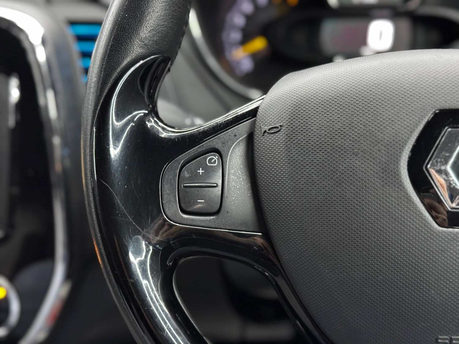 Used Renault Captur 2013 for sale - 76584824: Photo 18