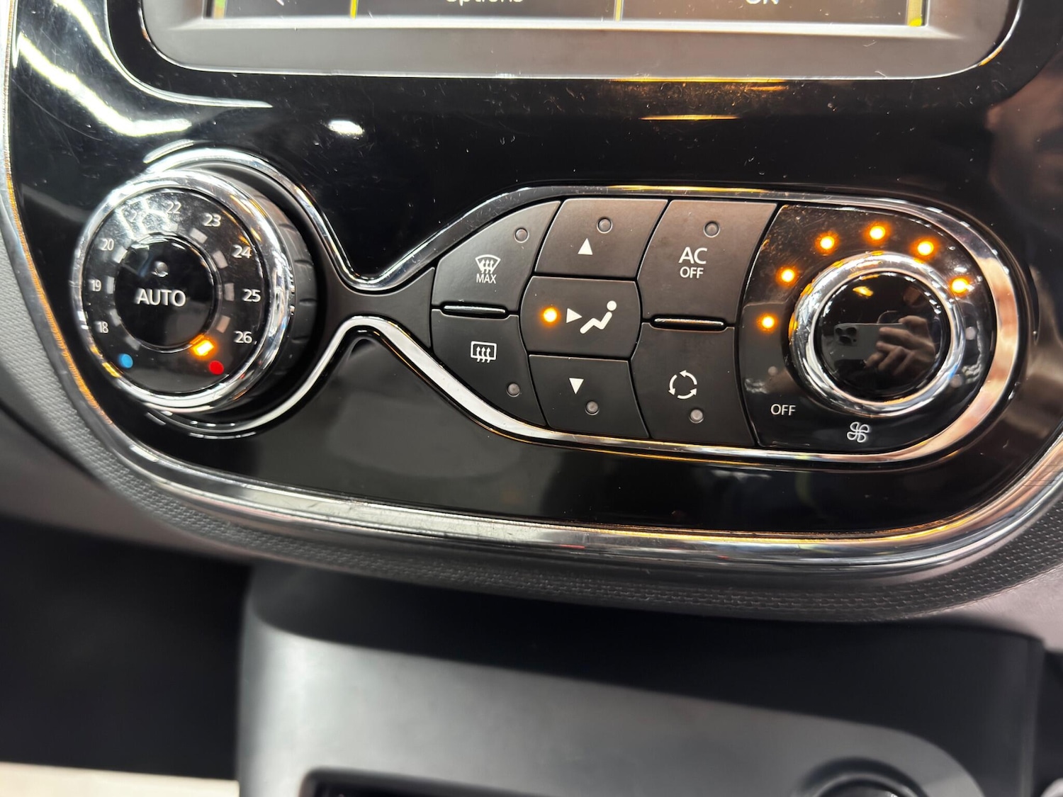 Used Renault Captur 2013 for sale - 76584824: Photo 24