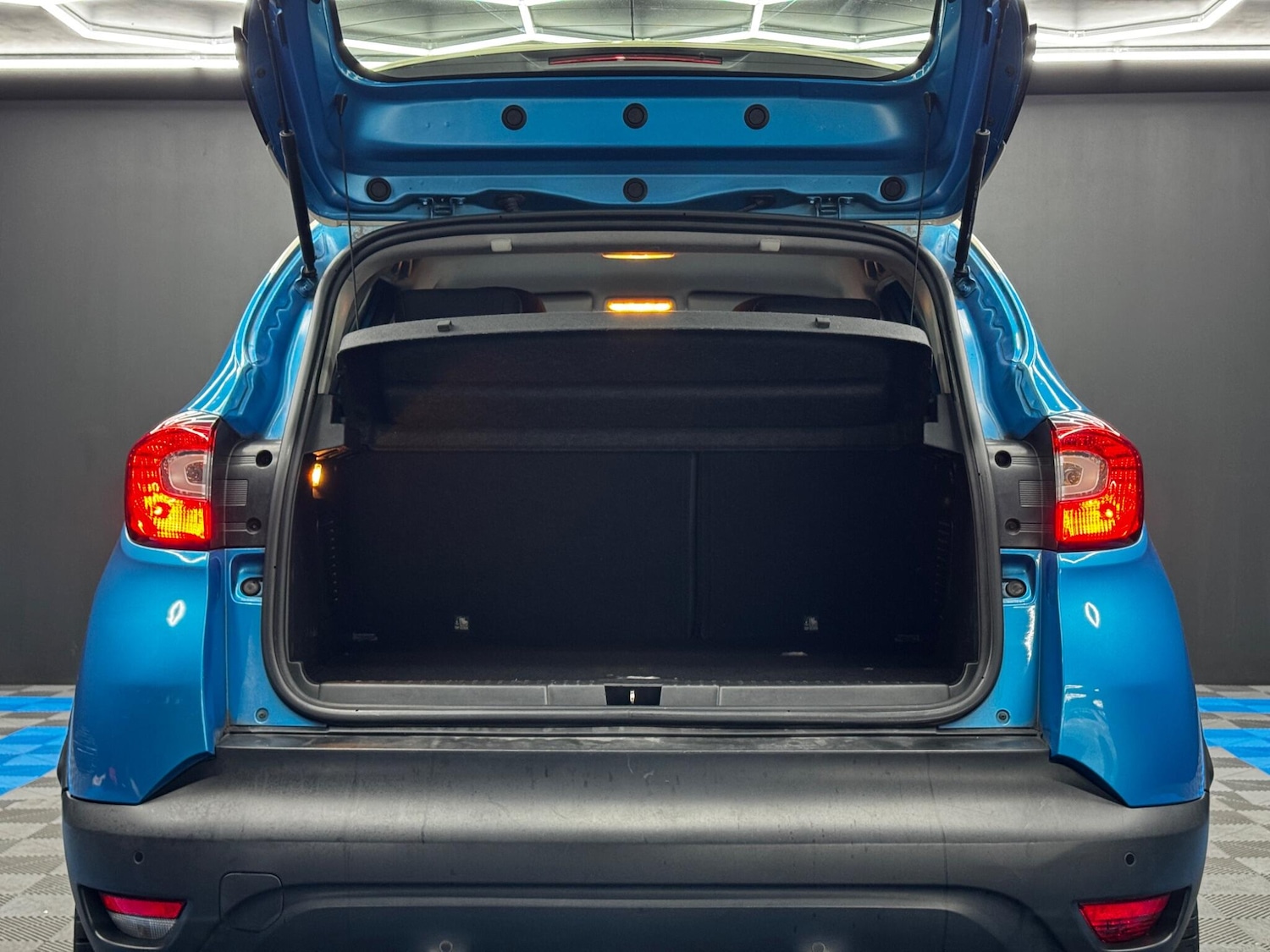 Used Renault Captur 2013 for sale - 76584824: Photo 32