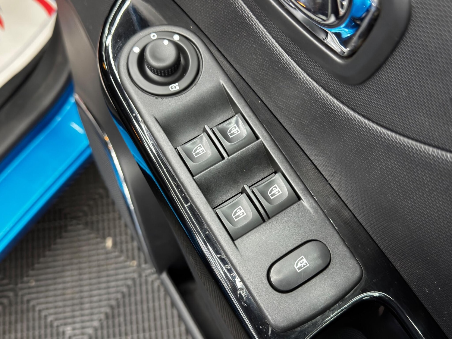 Used Renault Captur 2013 for sale - 76584824: Photo 34