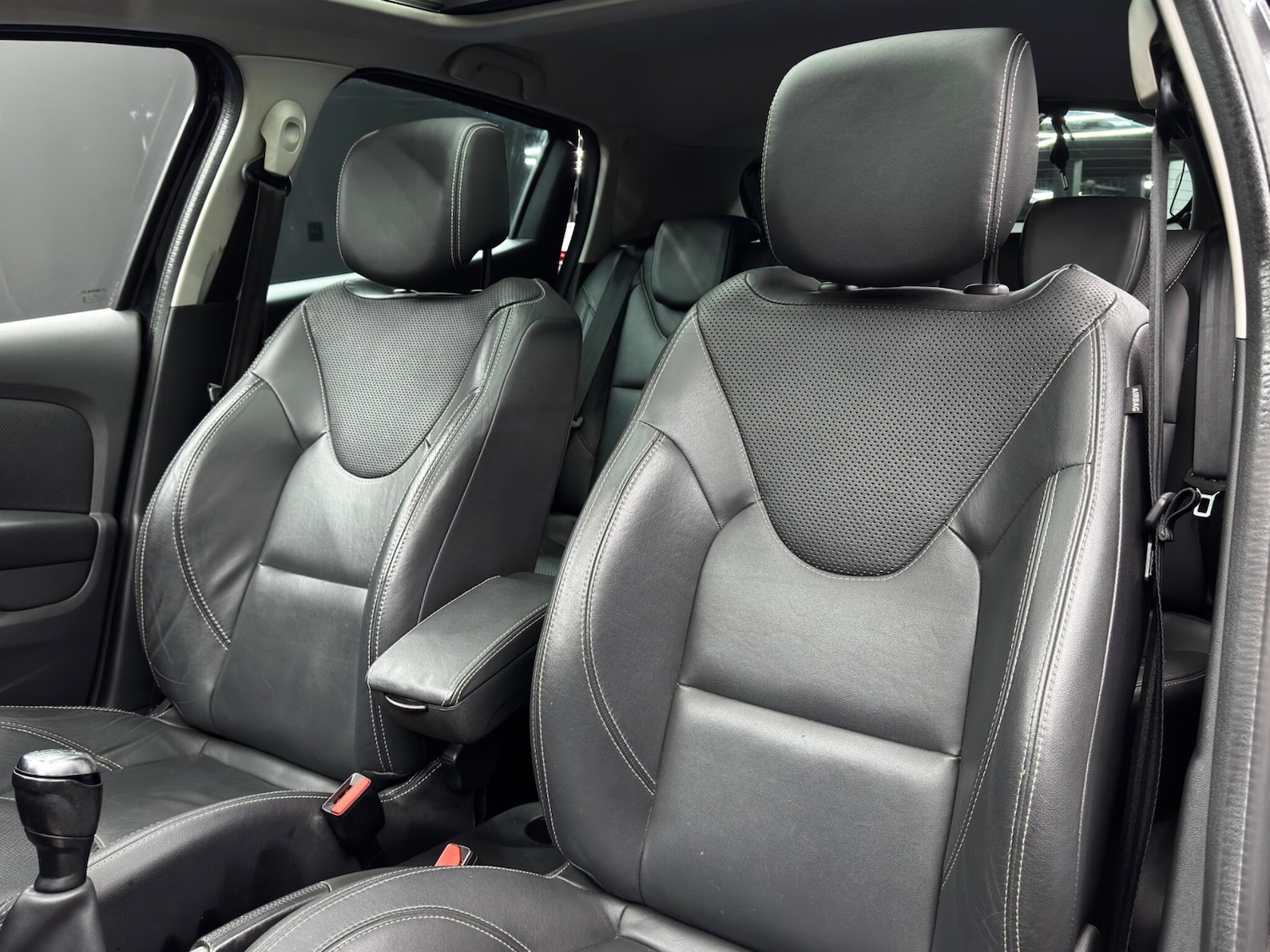 Used Renault Clio 2017 for sale - 76440724: Photo 14