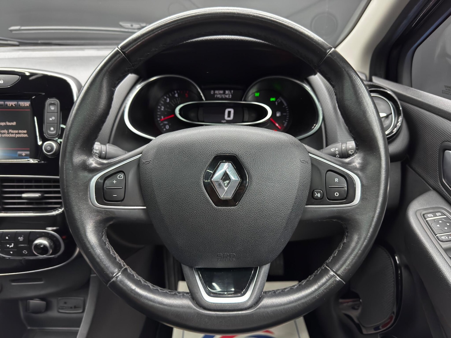 Used Renault Clio 2017 for sale - 76440724: Photo 18