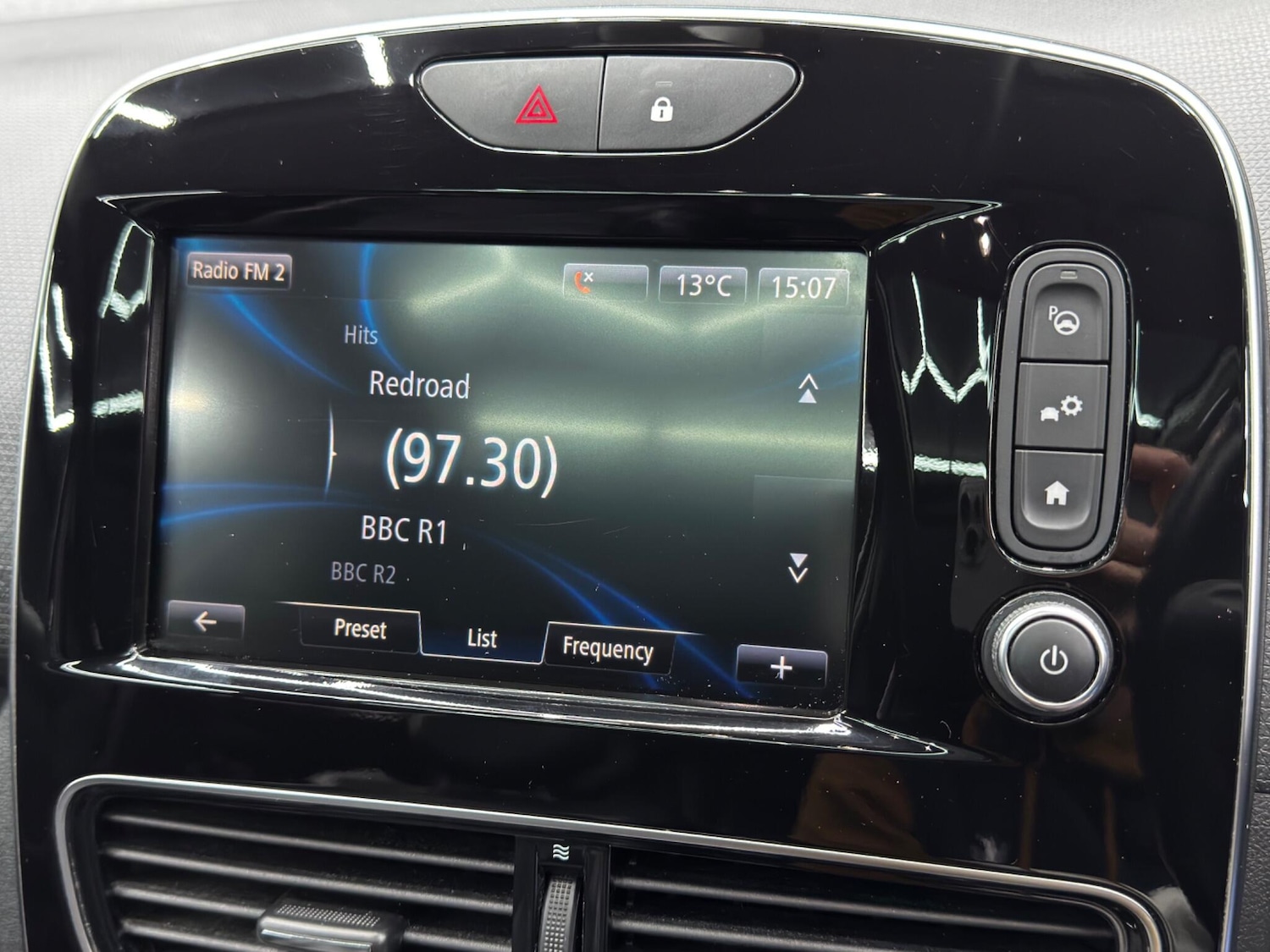 Used Renault Clio 2017 for sale - 76440724: Photo 30