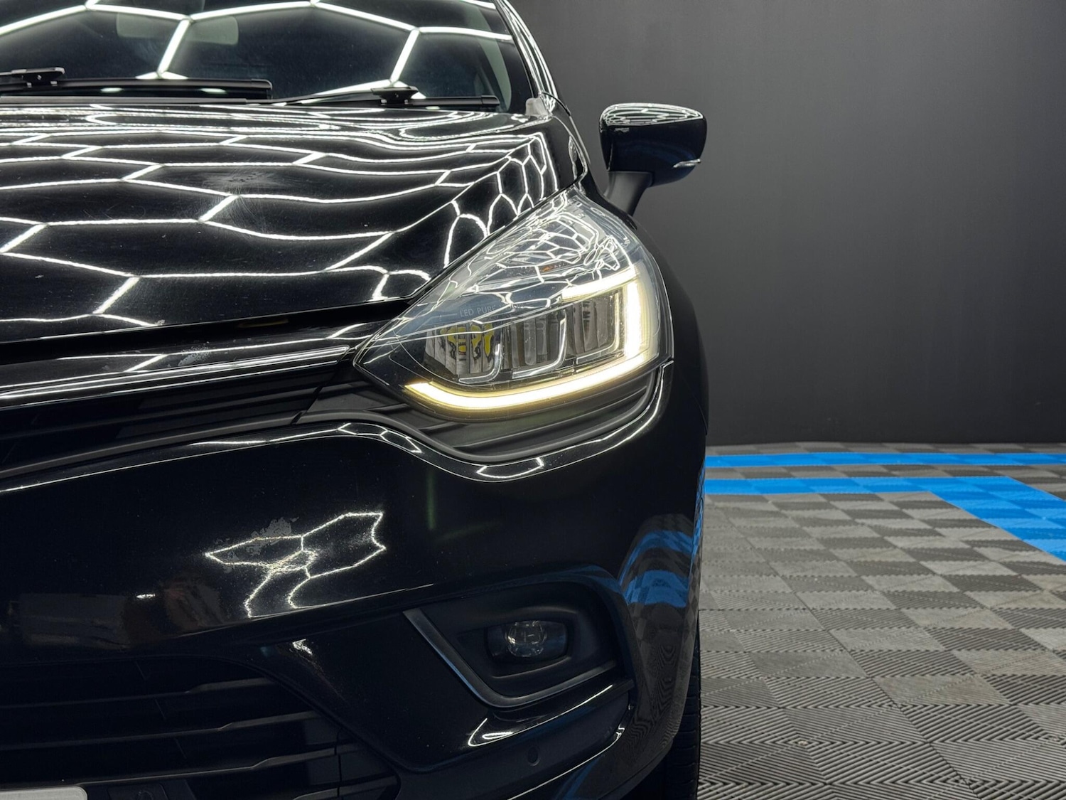 Used Renault Clio 2017 for sale - 76440724: Photo 44