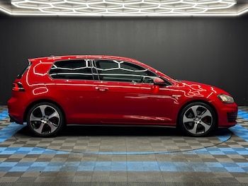 Used Volkswagen Golf 2015 for sale - 77696284: Photo