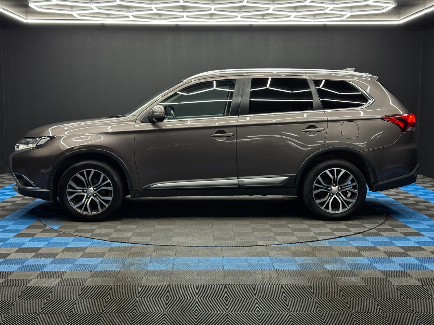 Used Mitsubishi Outlander for sale - 77794434: Photo 8