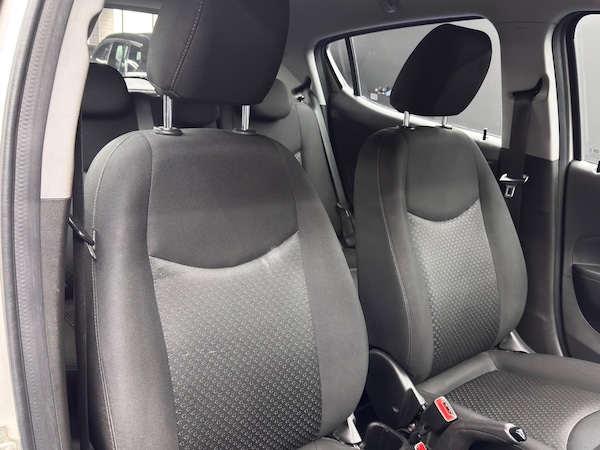 Used Vauxhall Viva 2016 for sale - 76282655: Photo 12