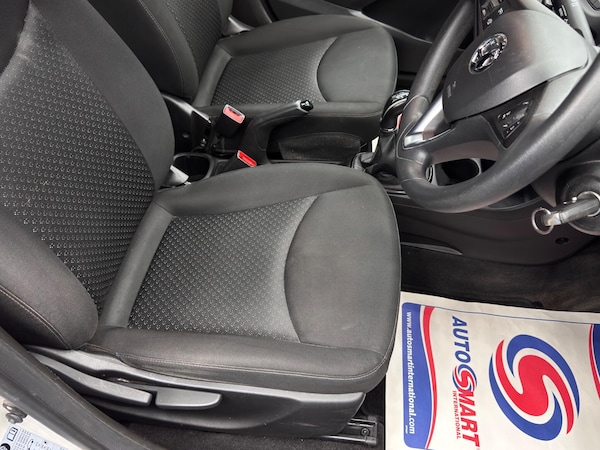 Used Vauxhall Viva 2016 for sale - 76282655: Photo 13